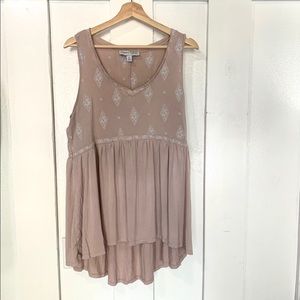 Torrid Mauve Pink Tank w/ Creme Embroidery Size 2